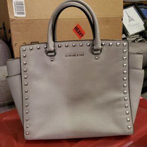 Michael Kors - Selma Stud Top Handle